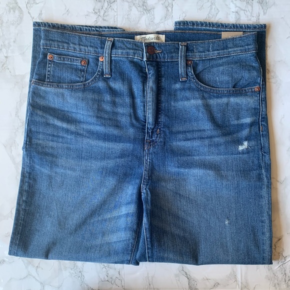 Madewell Cropped Classic Straight Leg Jeans - Picture 4 of 10